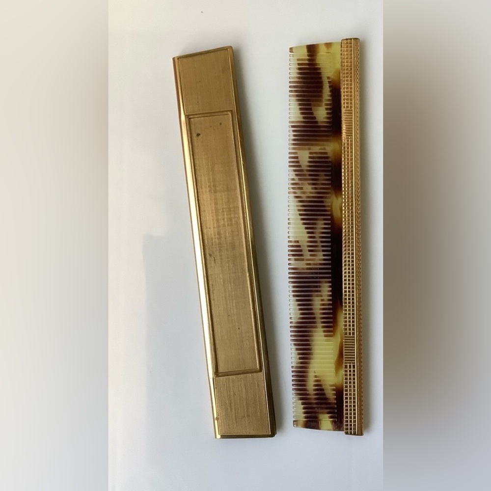 RARE FIND 1970s tortoiseshell comb in brass case